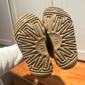 Glitter cheetah Uggs size 10 toddler